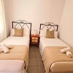 Burriana Silhouse Apartment